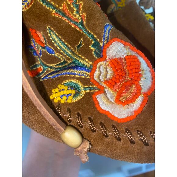 Tory Burch Huntington Beaded Floral Moccasin Flat Booties Size 5 - Picture 3 of 11